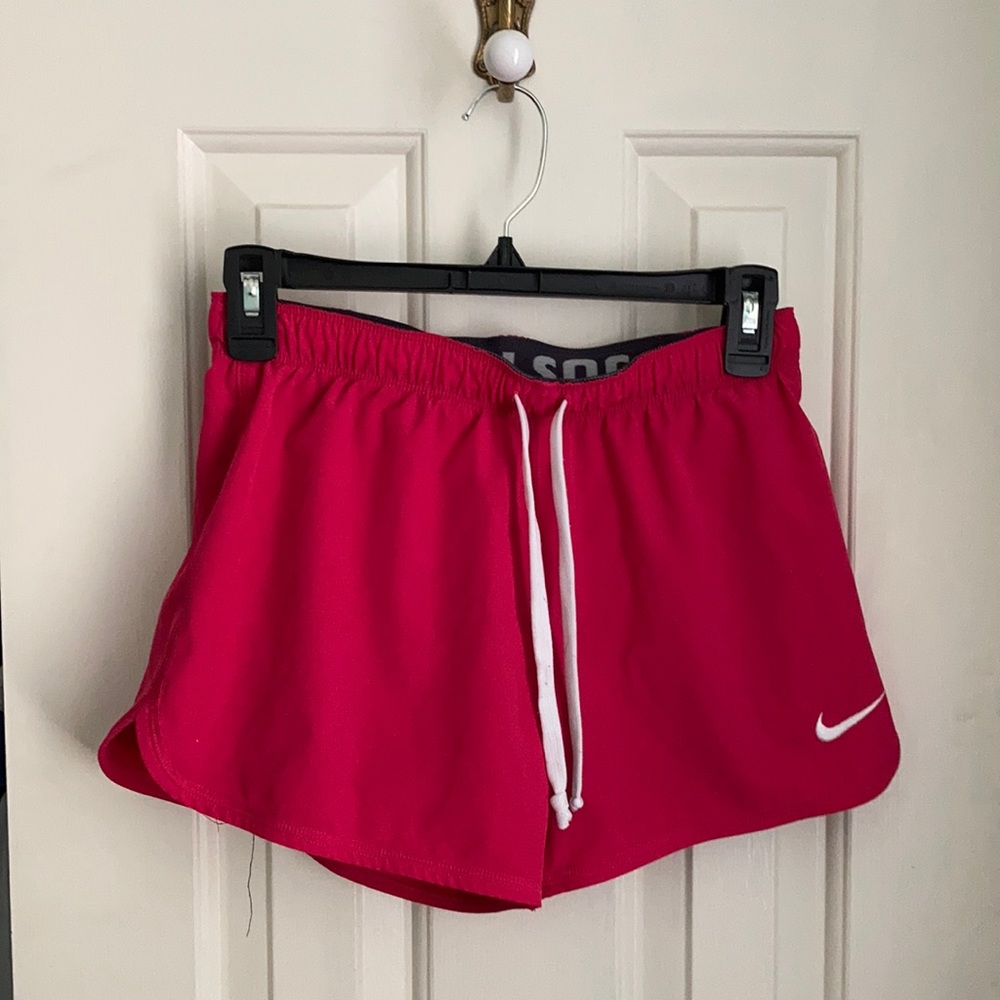 NIKE DRY-FIT SHORTS WITH SPANDEX LINING (XS)